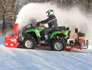 Iron Baltic Quadivator Lumilinko (2-seat): (Briggs&Stratton 19hp)
