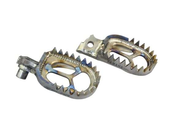 Scar Titanium Footpegs - Yamaha