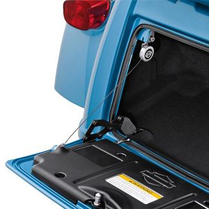 RETRACTABLE TRUNK DOOR TETHER