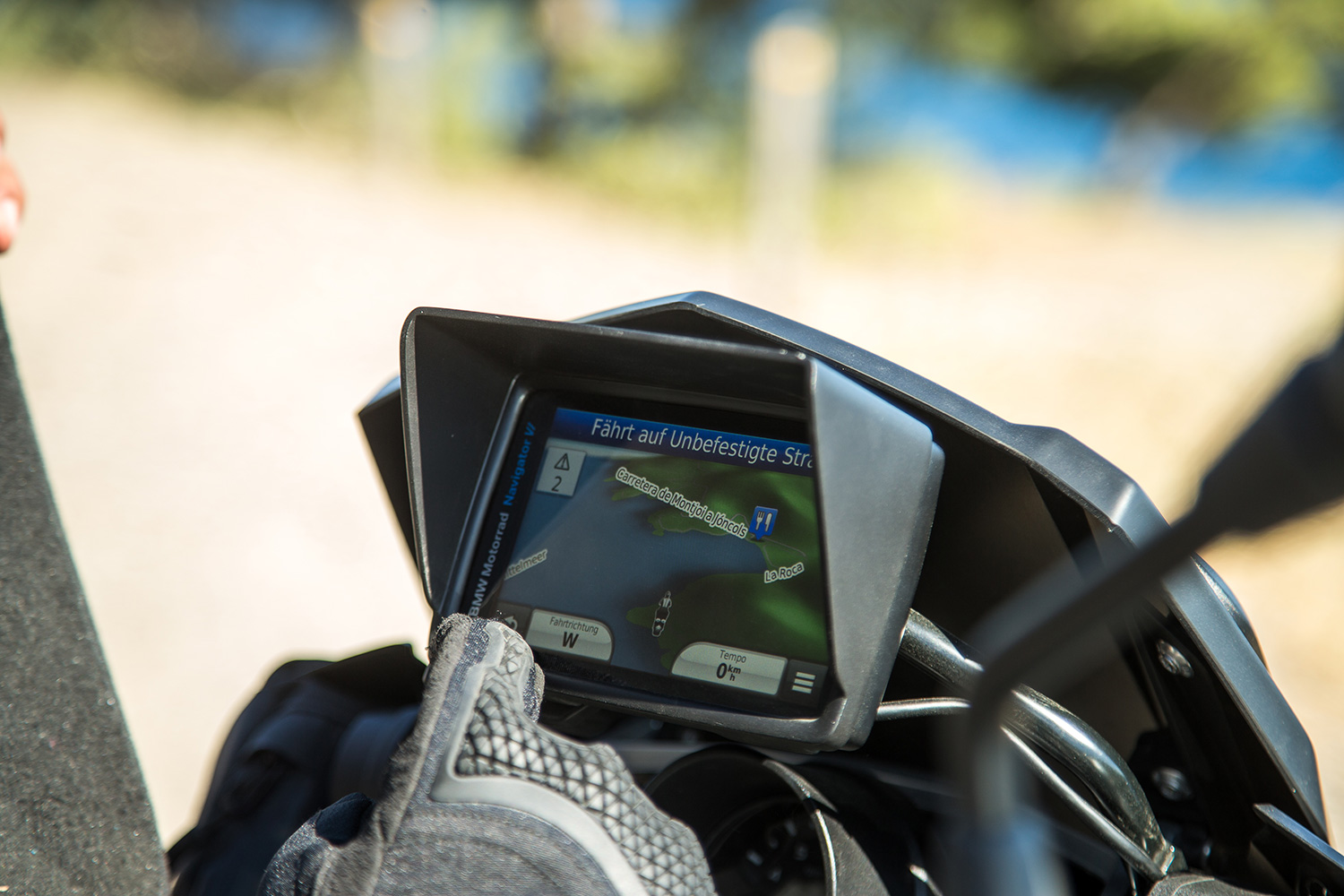 Wunderlich Device glare shield BMW Navigator VI - Image 3