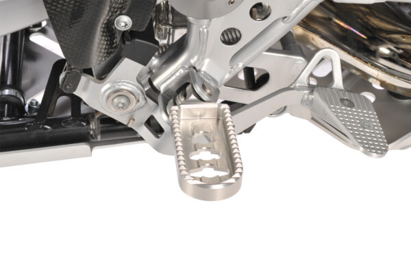 Rider footrest lowering set 1200 GS/GSA (2006- ) - Image 2