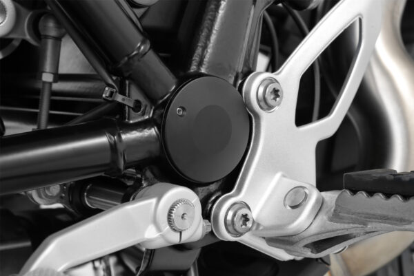 Swingarm Pivot Cover classic design - Image 3