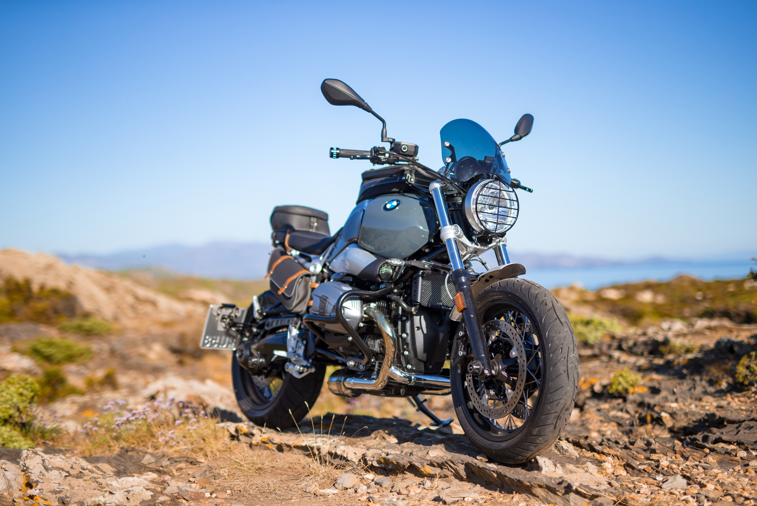 Wunderlich sport windshield SPEED - short - smoked grey R nineT /5/ Pure/ Scrambler - Image 3