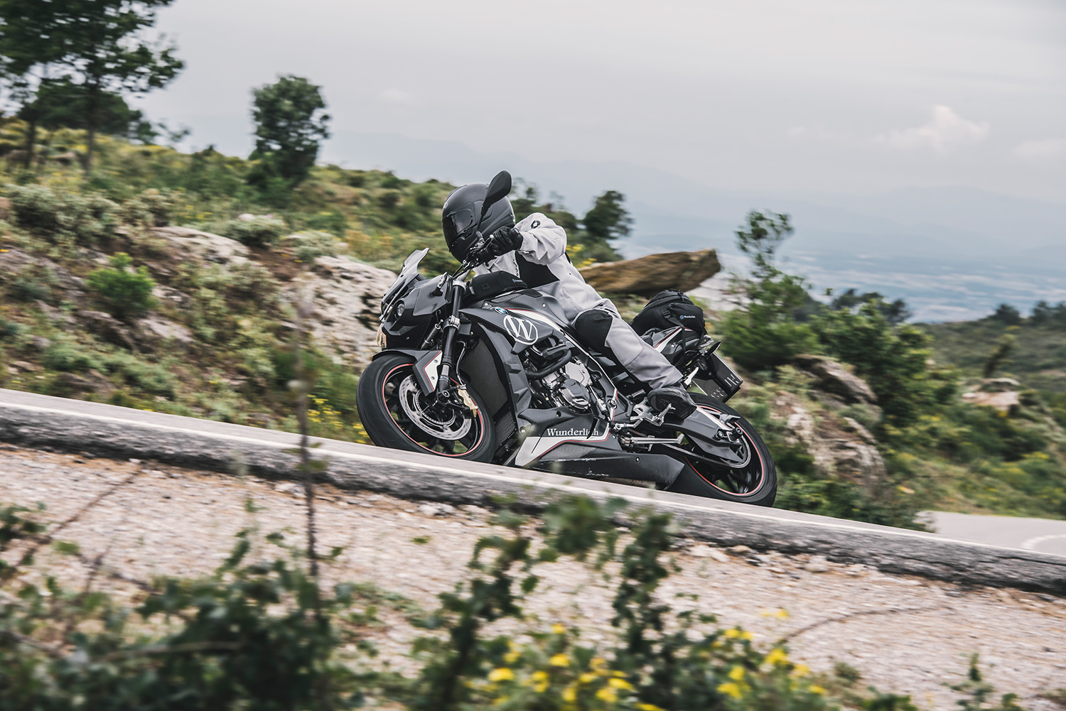 Wunderlich crash pads RACING S 1000 R - Set - black (2017 - 2020) - Image 14