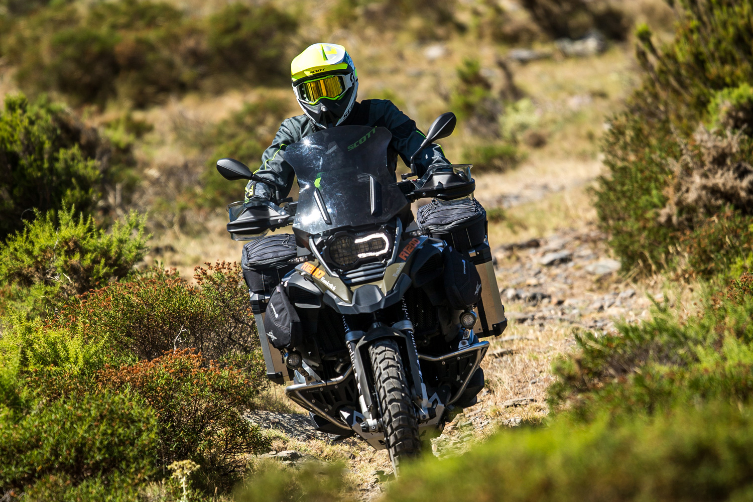 Wunderlich filler plate for reinforcement bar R 1200 GS LC Adventure - Set - black (2014-) - Image 5