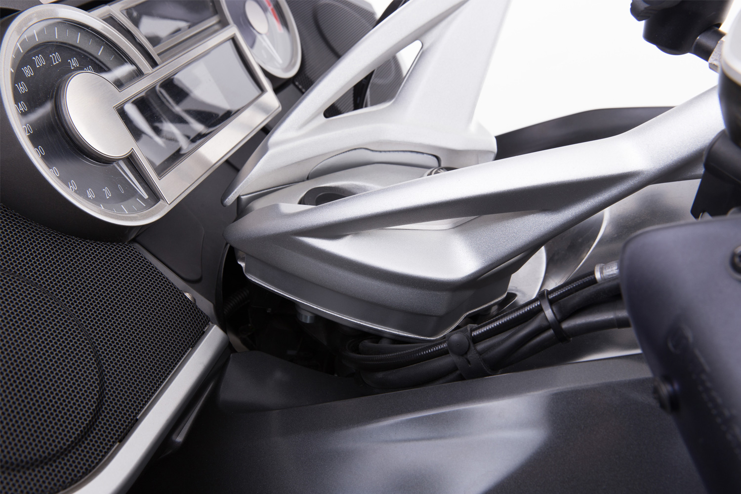 Handlebar riser K 1600 - Image 2