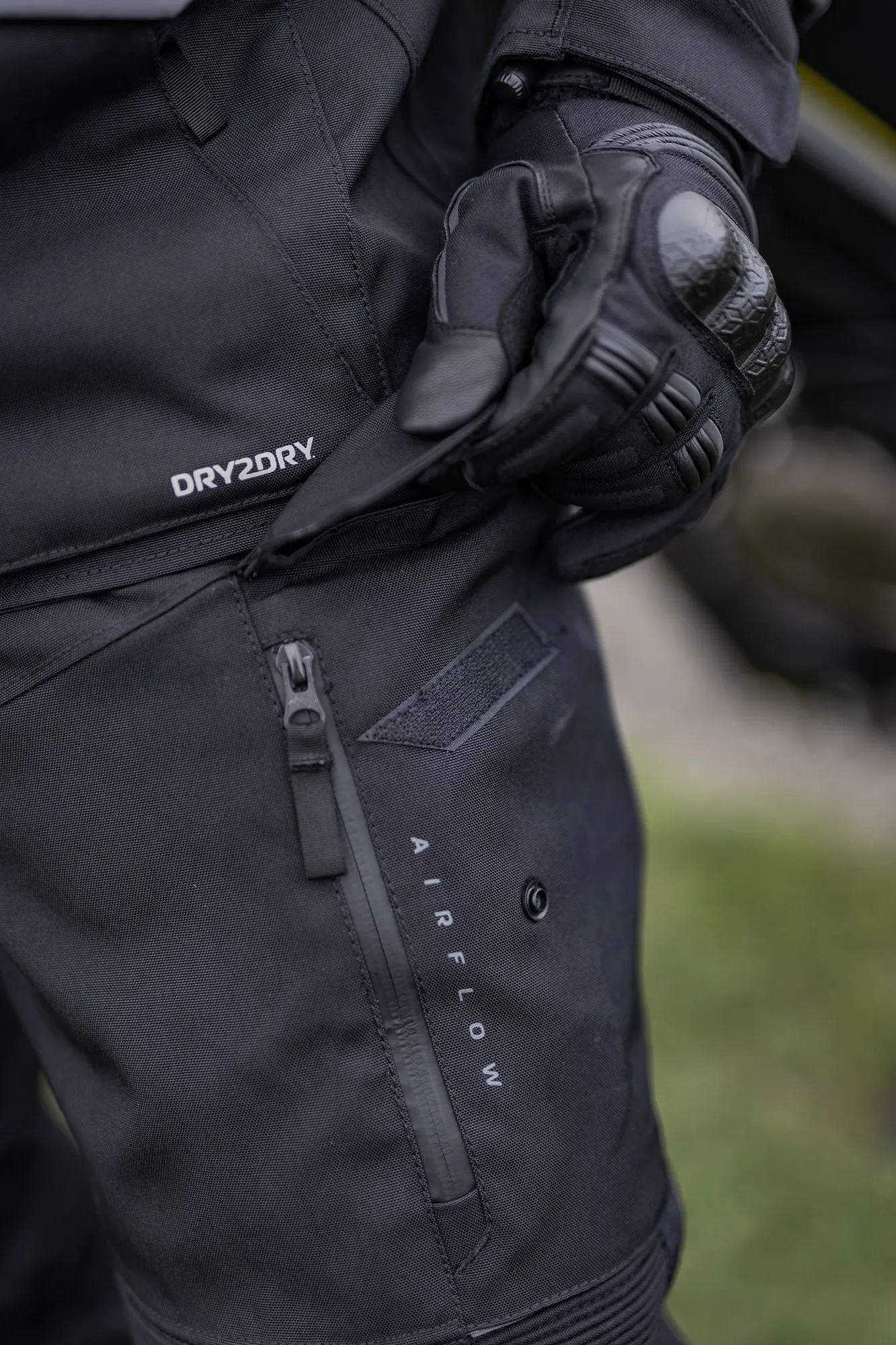 Oxford Montreal 5.0 Dry2Dry ajohousut, Stealth Black - Image 3